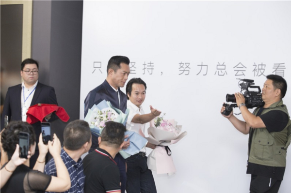 如何制作具有科技感的企业宣传片