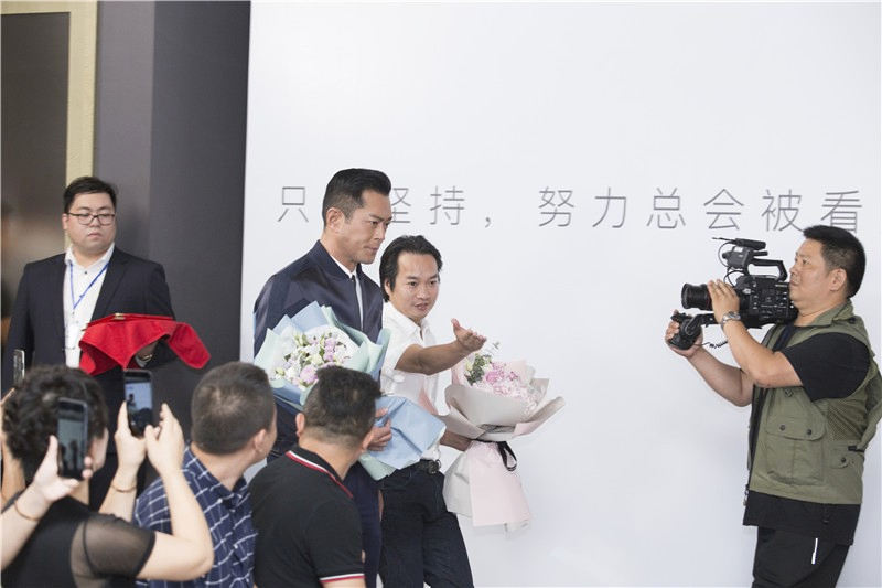 企业宣传片中的情感表达方式